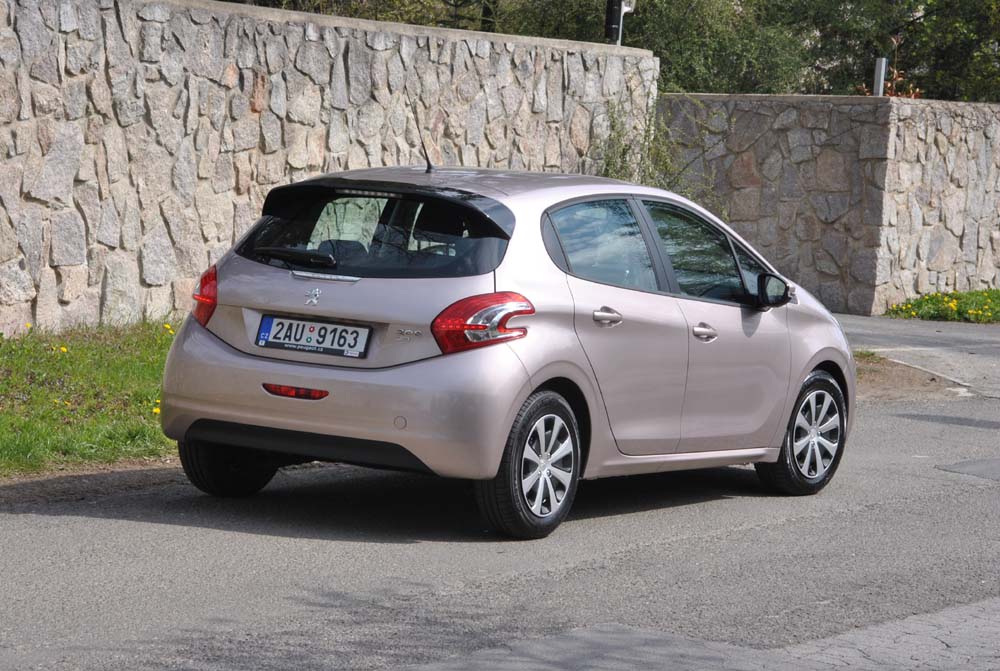 Peugeot 208 nový po všech stránkách Novinky