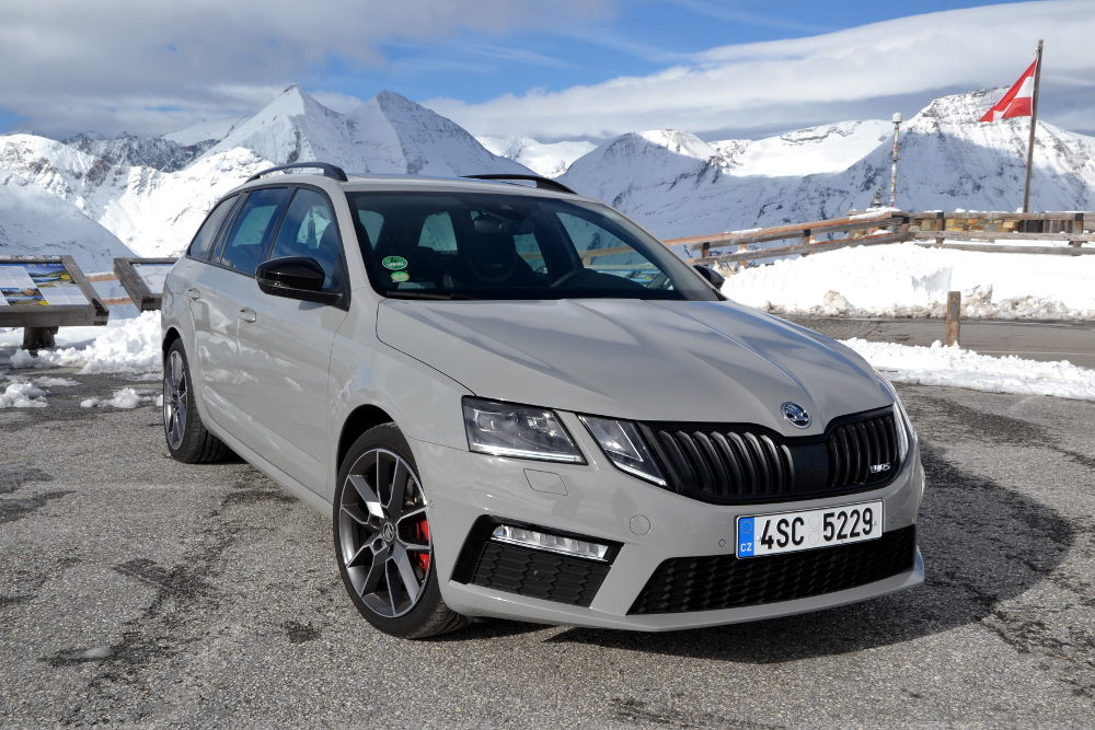 Skoda octavia rs универсал. Škoda Octavia RS a7 Grey. Skoda Octavia a7 RS Grey.